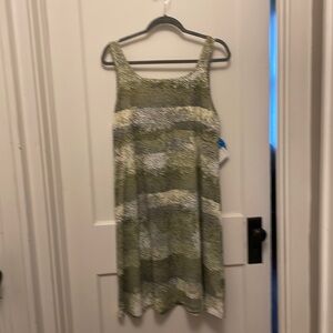 Columbia Omni Freeze advanced cooling shift dress.